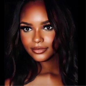 Meet your Posher, Halle